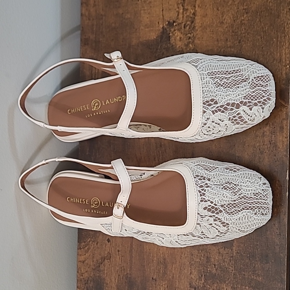 Chinese Laundry Cream Lace Slingback Mary Jane Style Flats size 8.5 - Picture 2 of 9